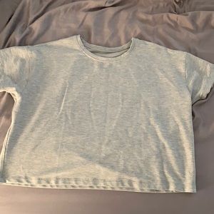 Lululemon cates tee size 8 thick fabric